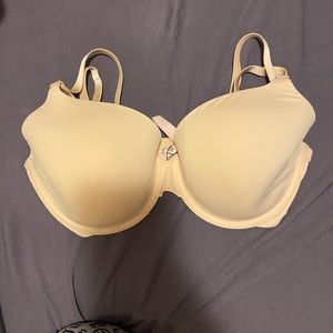 Victoria’s Secret T-shirt bra 34DD